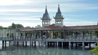 Hevíz Thermal Lake - 04