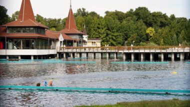 Hevíz Thermal Lake - 05