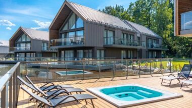 Termy Karkonosze villas with a hot tub